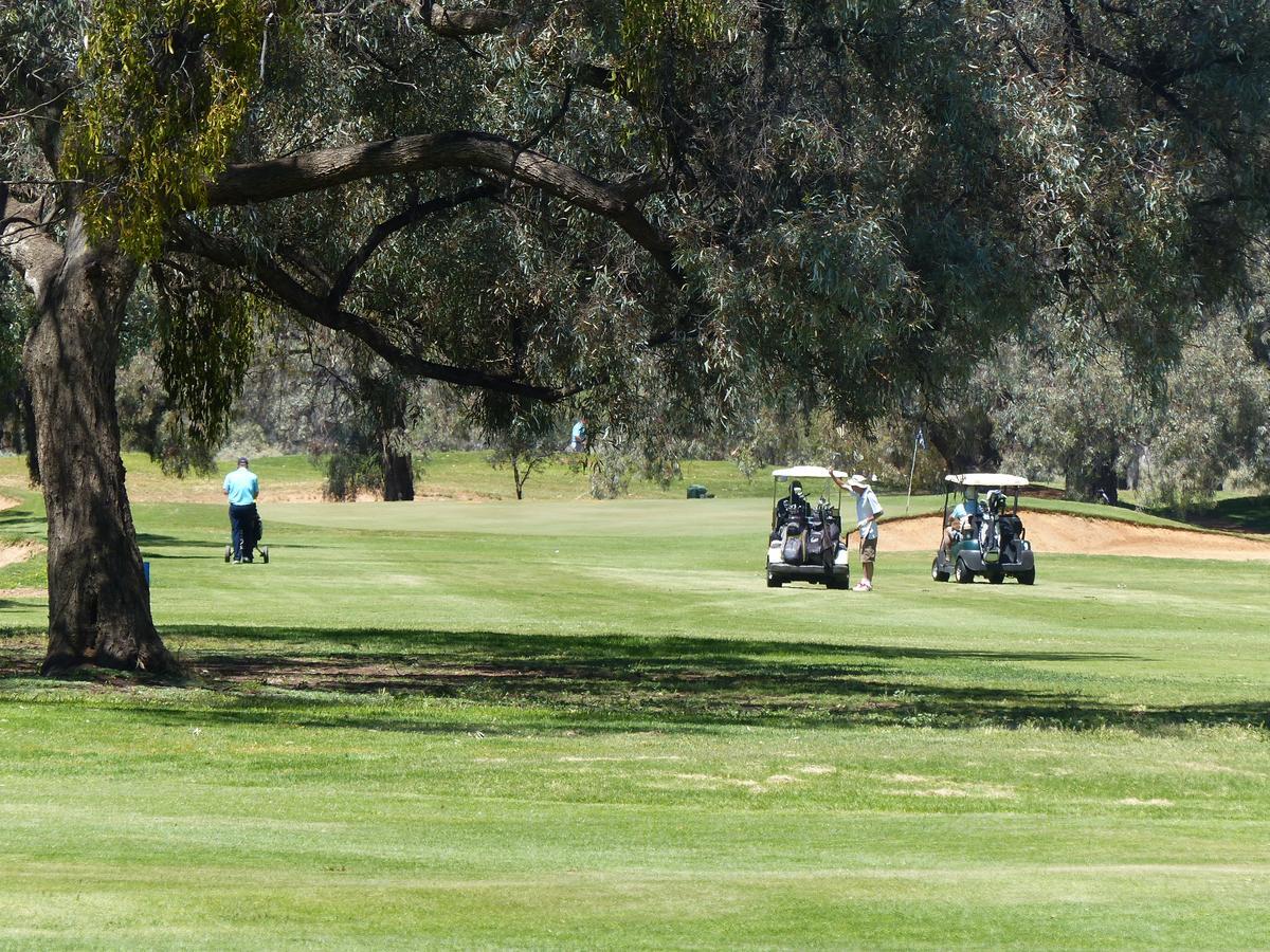 Renmark Country Club Buitenkant foto