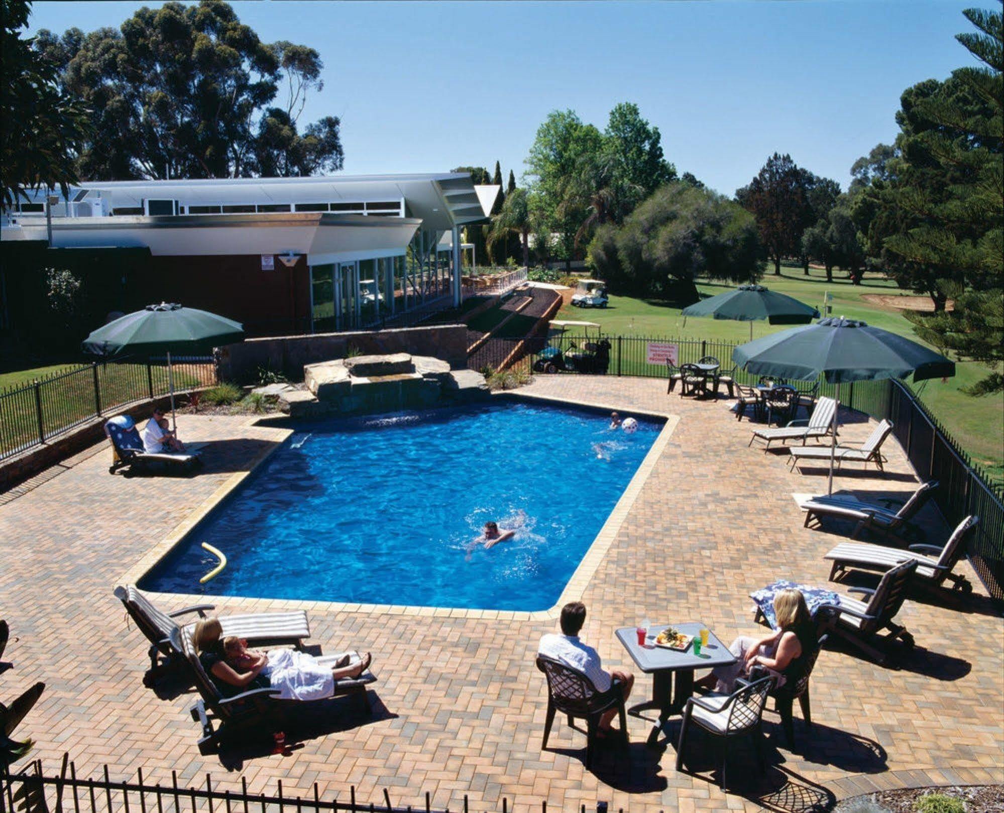 Renmark Country Club Buitenkant foto