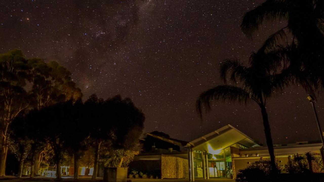 Renmark Country Club Buitenkant foto