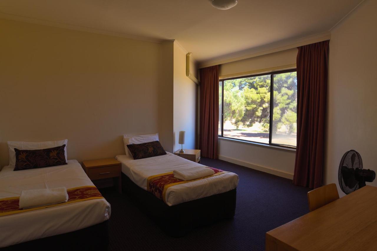 Renmark Country Club Buitenkant foto
