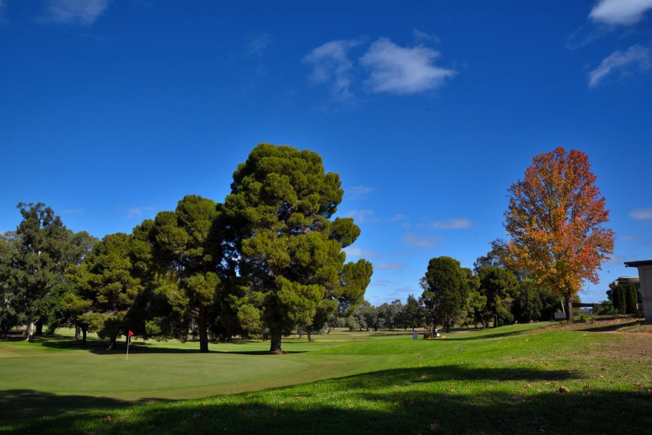 Renmark Country Club Buitenkant foto